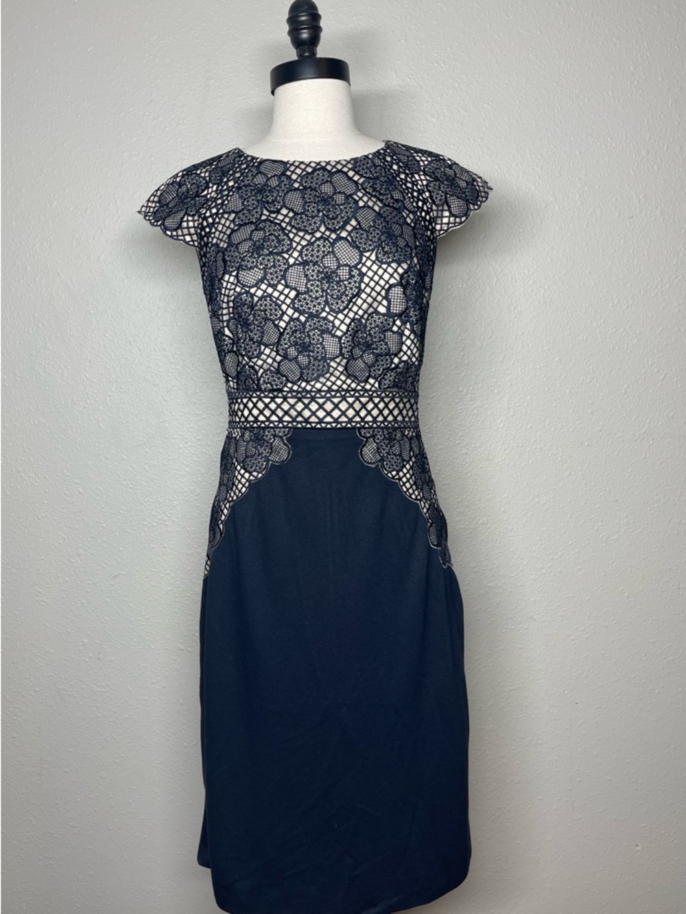 ANTONIO MELANI Navy Lace-Detail Sheath Dress